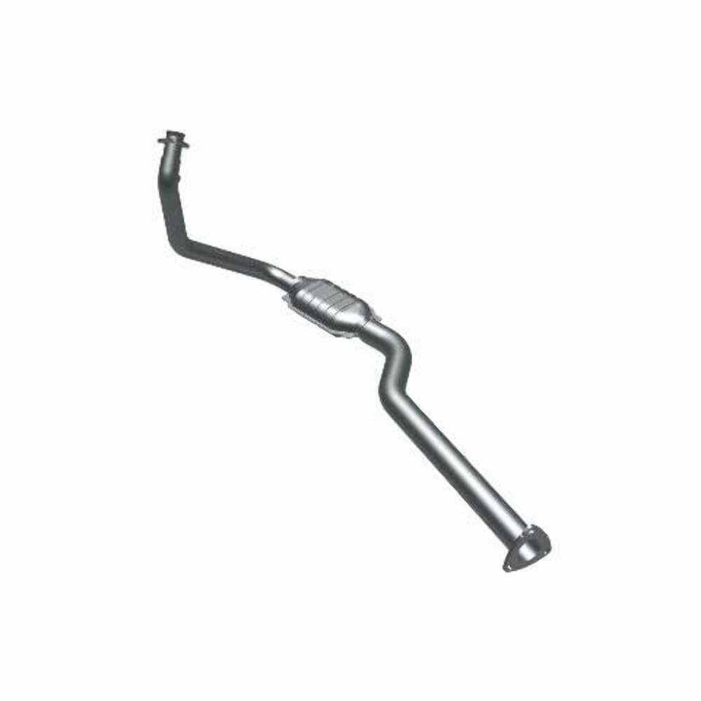 MagnaFlow direct-fit catalytic converter fits 1996-1999 Chevrolet Express 1500, Chevrolet Express 2500, and additional vehicles. Hardware is included to eliminate the hassle of wor