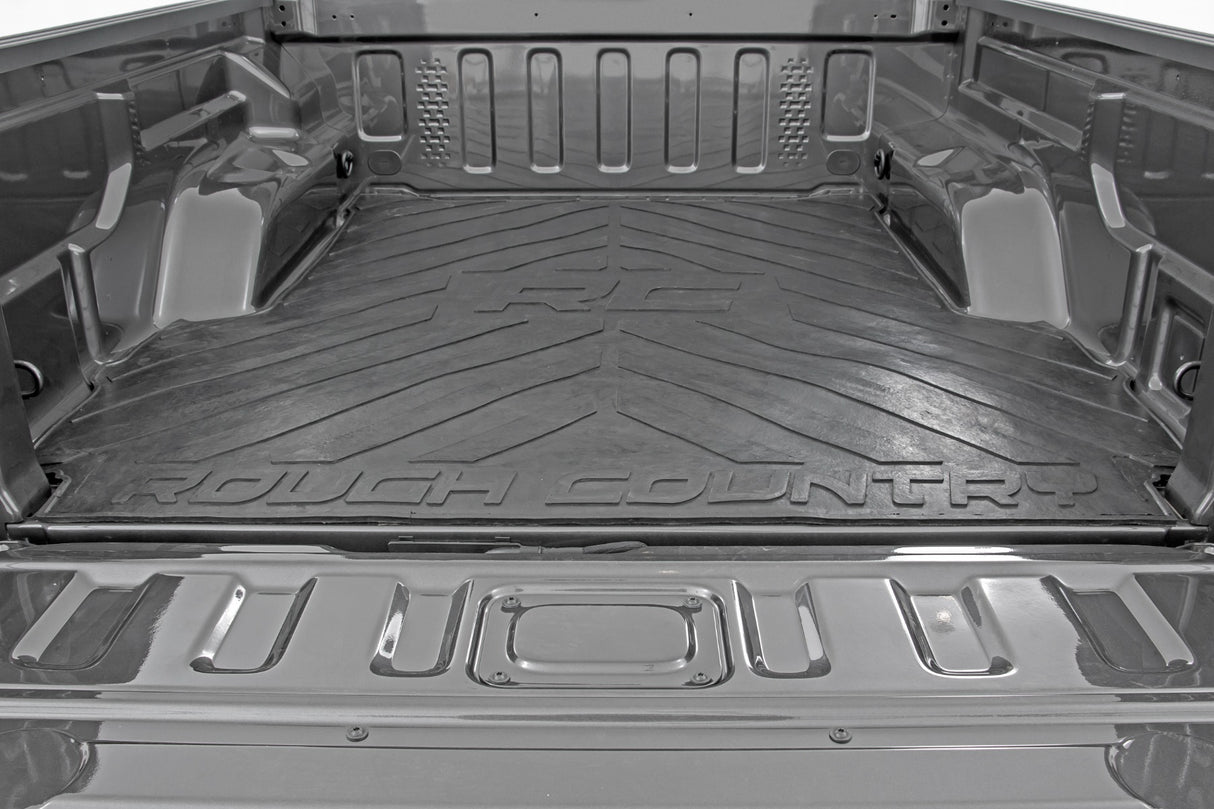 Fits Jeep Gladiator JT 4WD (2020-2024) Bed Mat; 5' Bed; RC Logo; RCM687