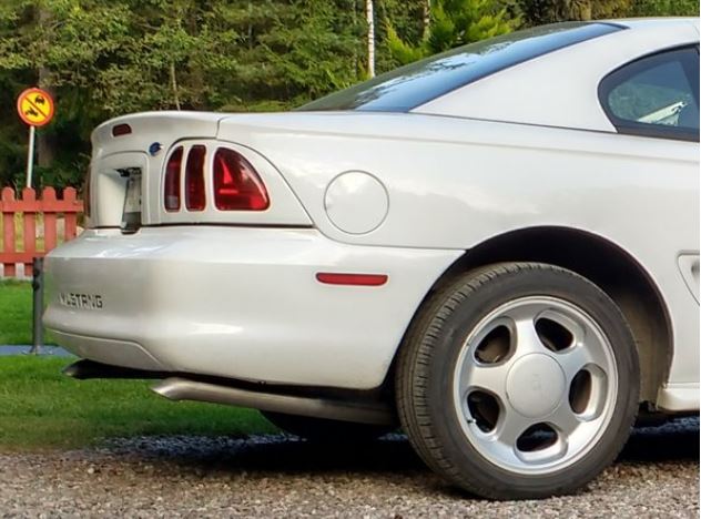 Pypes cat-back exhaust system fits 1998-2004 Ford Mustang 2.5 inch split rear exit dual exit 304 stainless steel mandrel bent SFM50