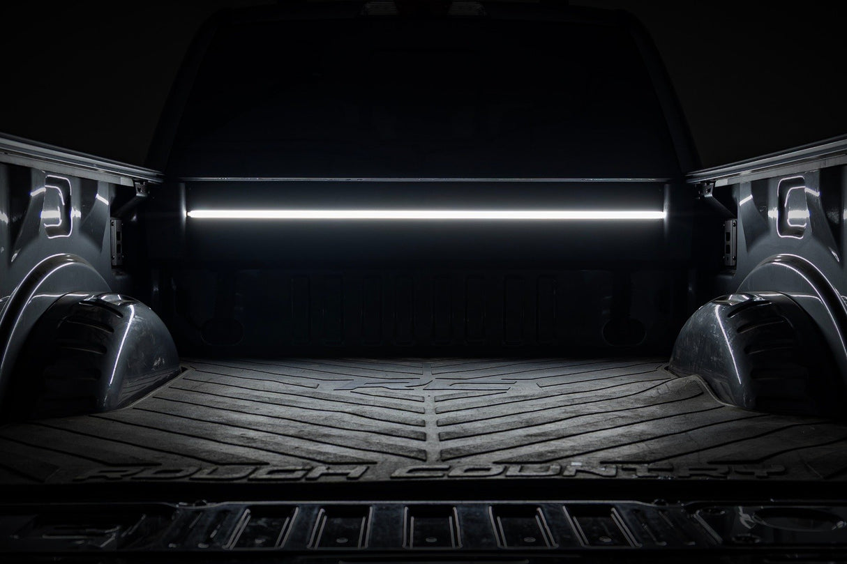 Powered Bed Cover - 6'10" Bed - Ford 250/350 2WD/4WD (2017-2025)