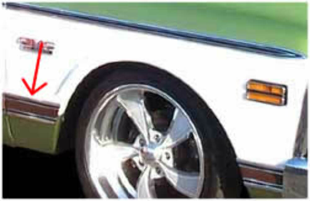 1969-1972 Chevrolet Blazer; Fender Molding - Rear Of Wheel - Black MFB30LH