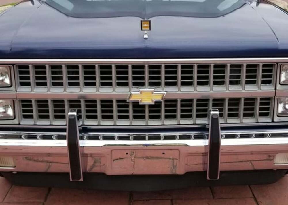 1981-1982 Chevrolet C10; Grille - Chrome/Gray GRO82CC