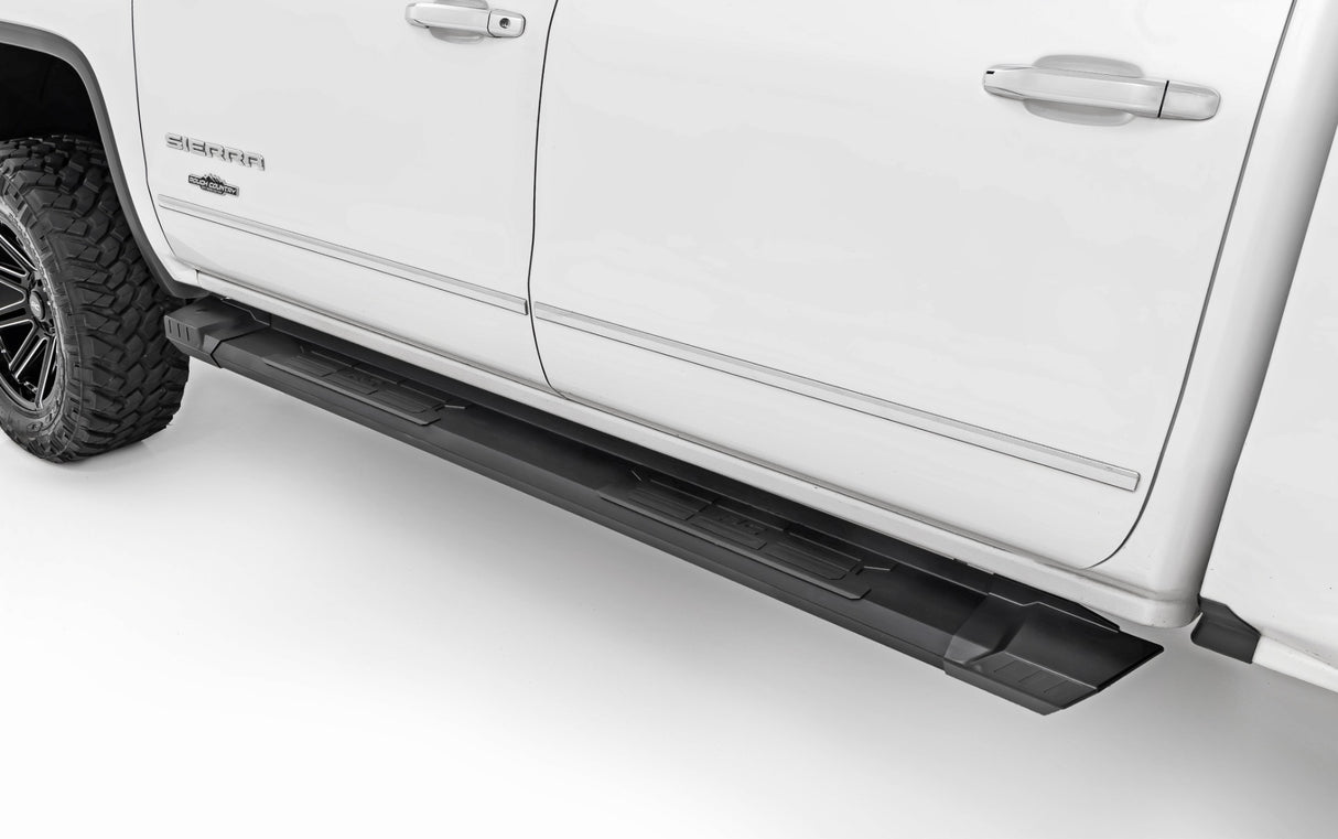 Running boards for Chevy by Rough Country
