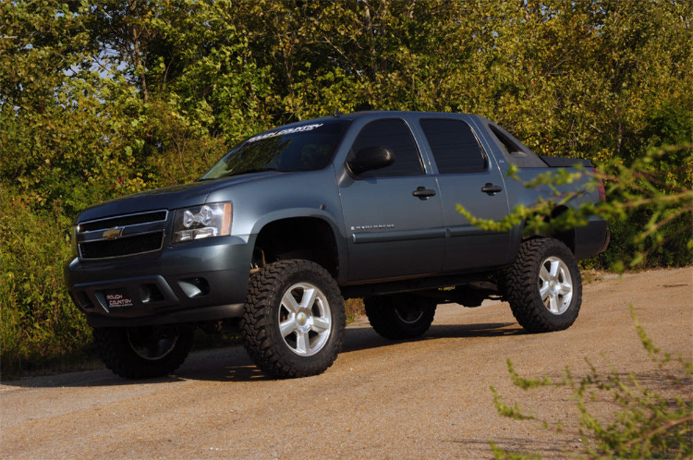 Fits Chevy Avalanche 2&4WD (2007-2013) 7.5" Lift Kit; Vertex Coilovers; 20950