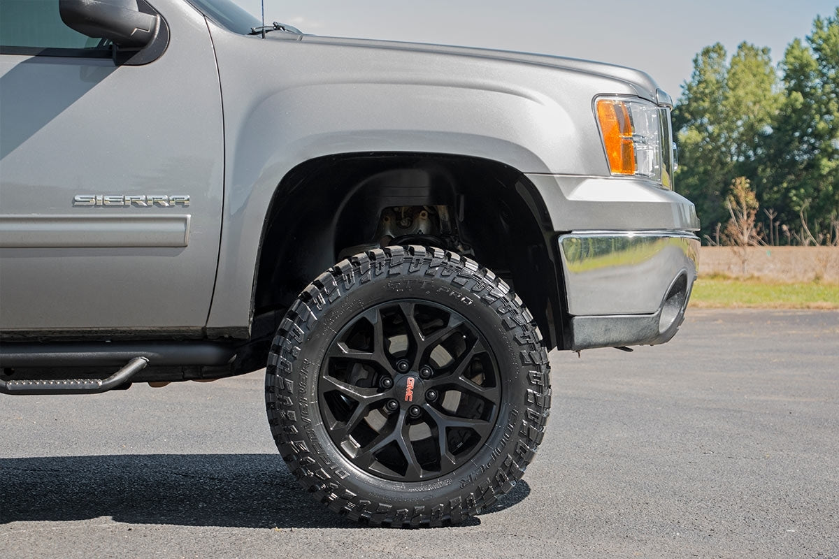 Lift kit for 2007-2013 Chevy Sierra 1500 by Rough Country