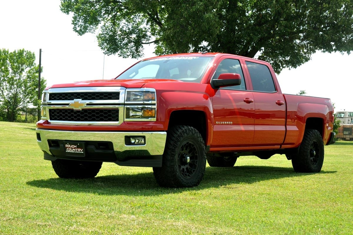 Leveling kit for Chevy by Rough Country