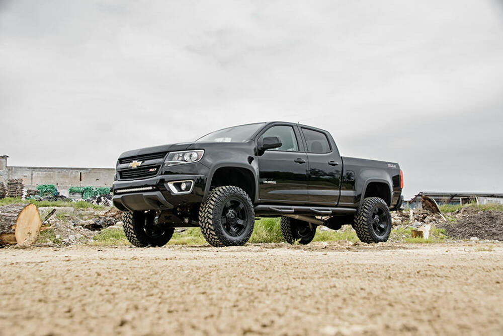 Lift kit for 2015-2022 Chevy Colorado by Rough Country
