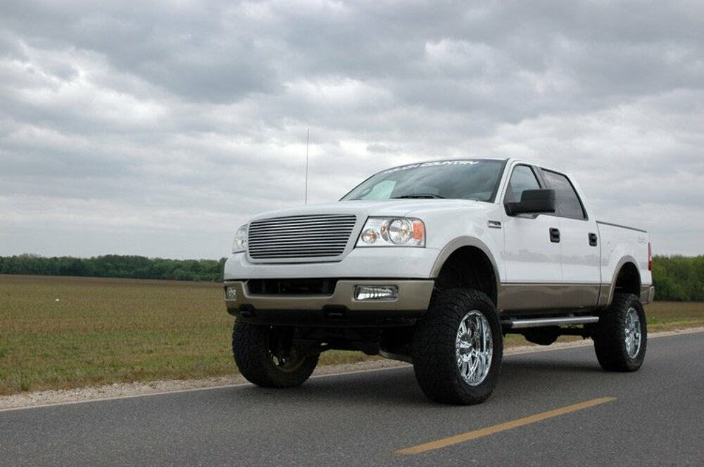 Lift kit for 2004-2008 Ford F-150 by Rough Country