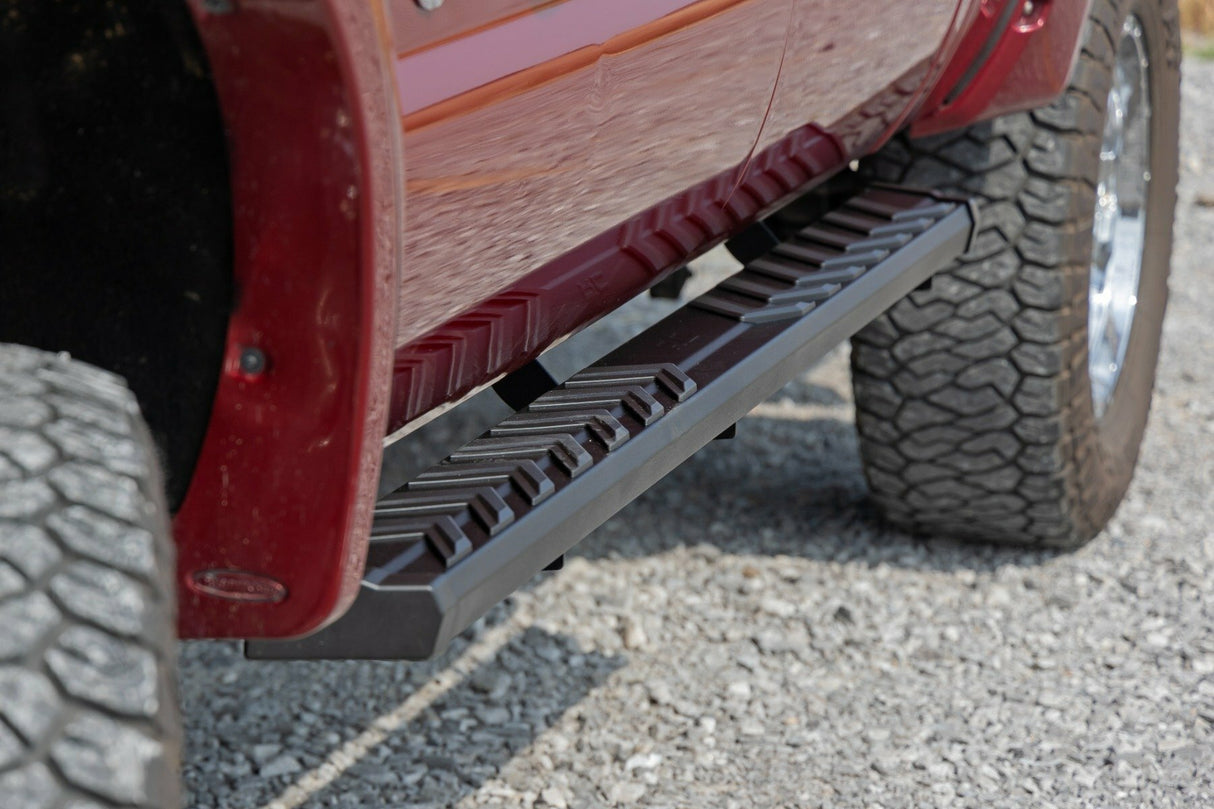 Running boards for Ford F-250 by Rough Country