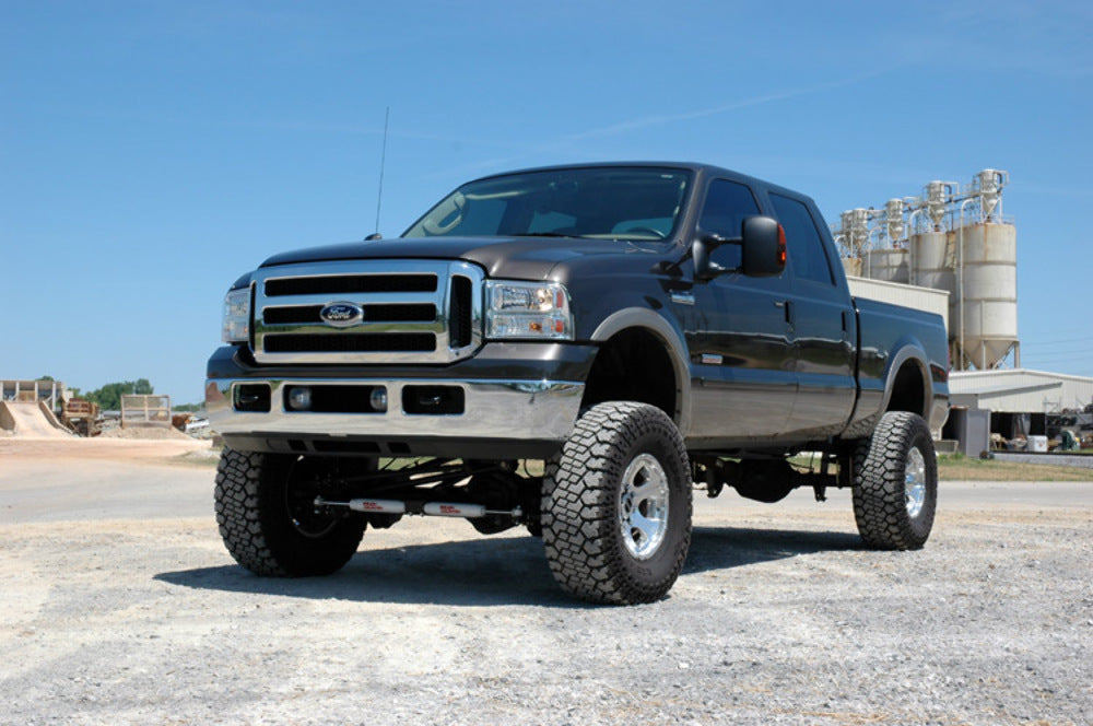 Fits Ford F-250/F-350 Super Duty 4WD (2005-2007) 6 Inch Lift Kit; Gas; 596.2