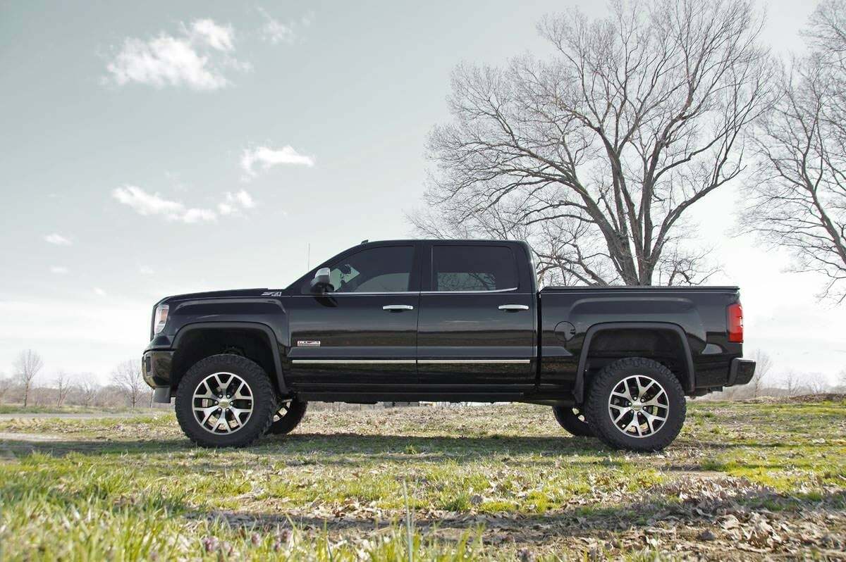 Lift kit for GMC Sierra 1500 by Rough Country