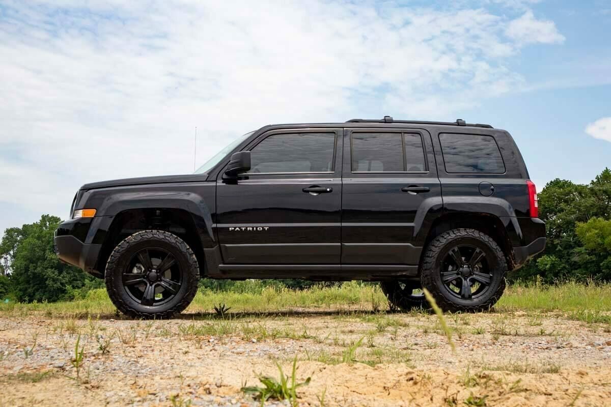 Lift kit for 2007-2016 Jeep by Rough Country