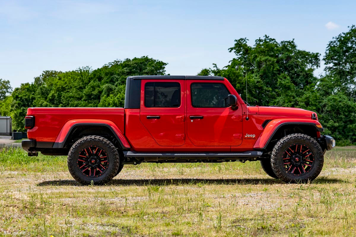 Fits Jeep Gladiator JT 4WD (2020-2023) 2.5 Inch Leveling Kit; Spacers; V2; 63470