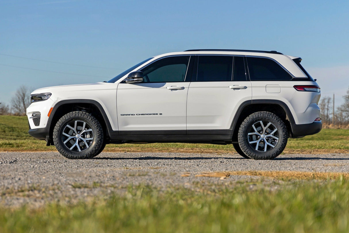 Lift kit for 2023-2024 Jeep Grand Cherokee by Rough Country