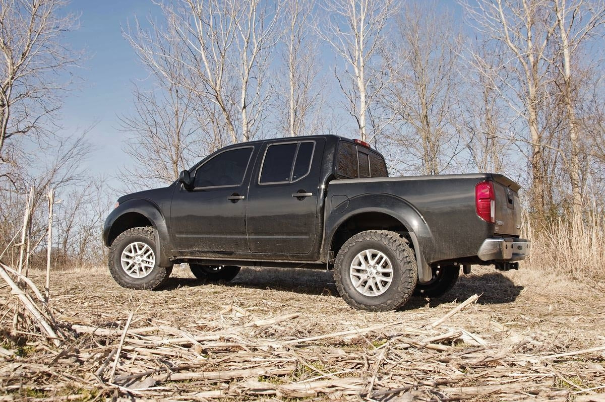 Leveling kit for Nissan Frontier by Rough Country