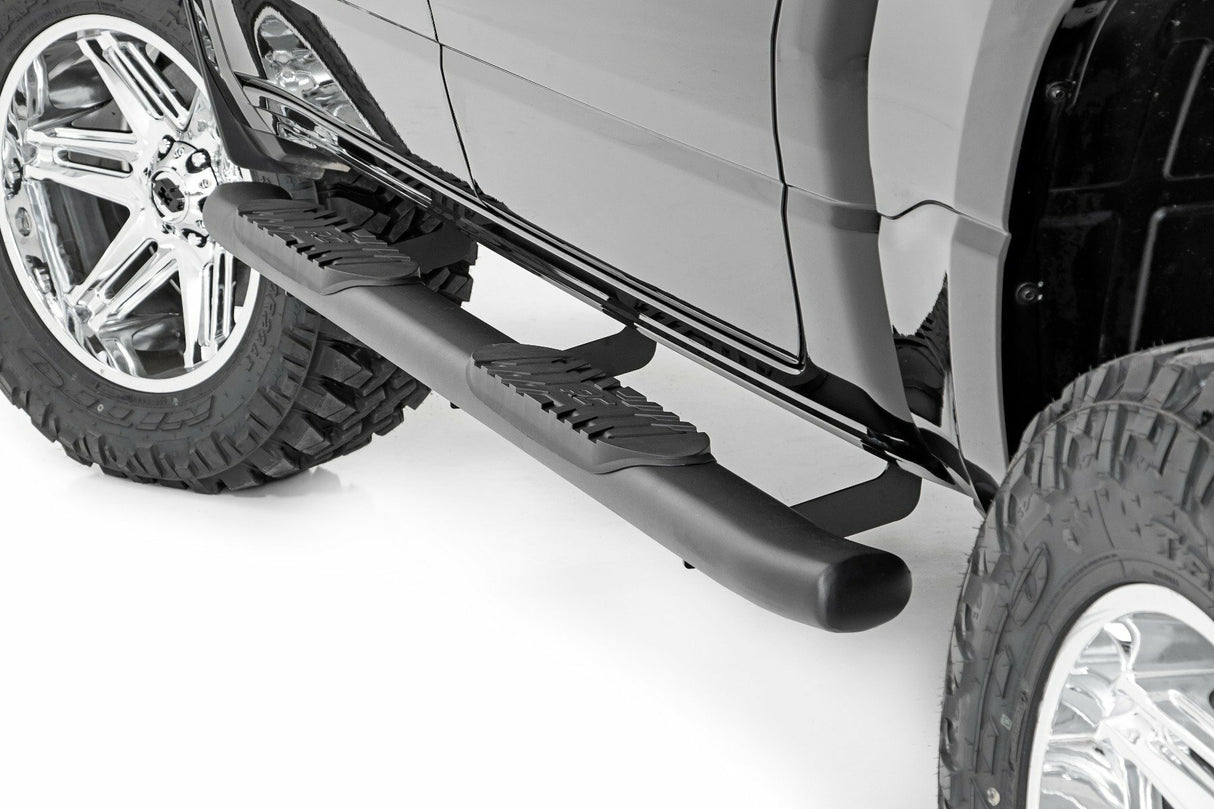 Side steps for 2019-2025 Ram 1500 by Rough Country