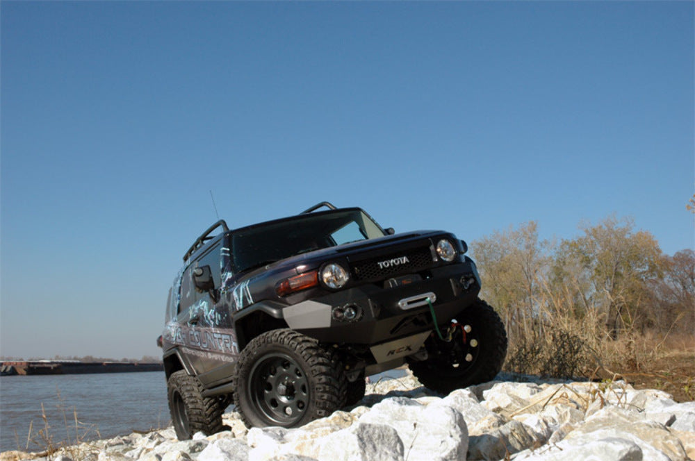 Lift kit for 2007-2009 Toyota by Rough Country