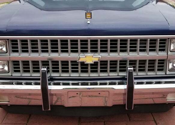 1981-1982 Chevrolet C10; Grille - Chrome/Gray GRO82CC