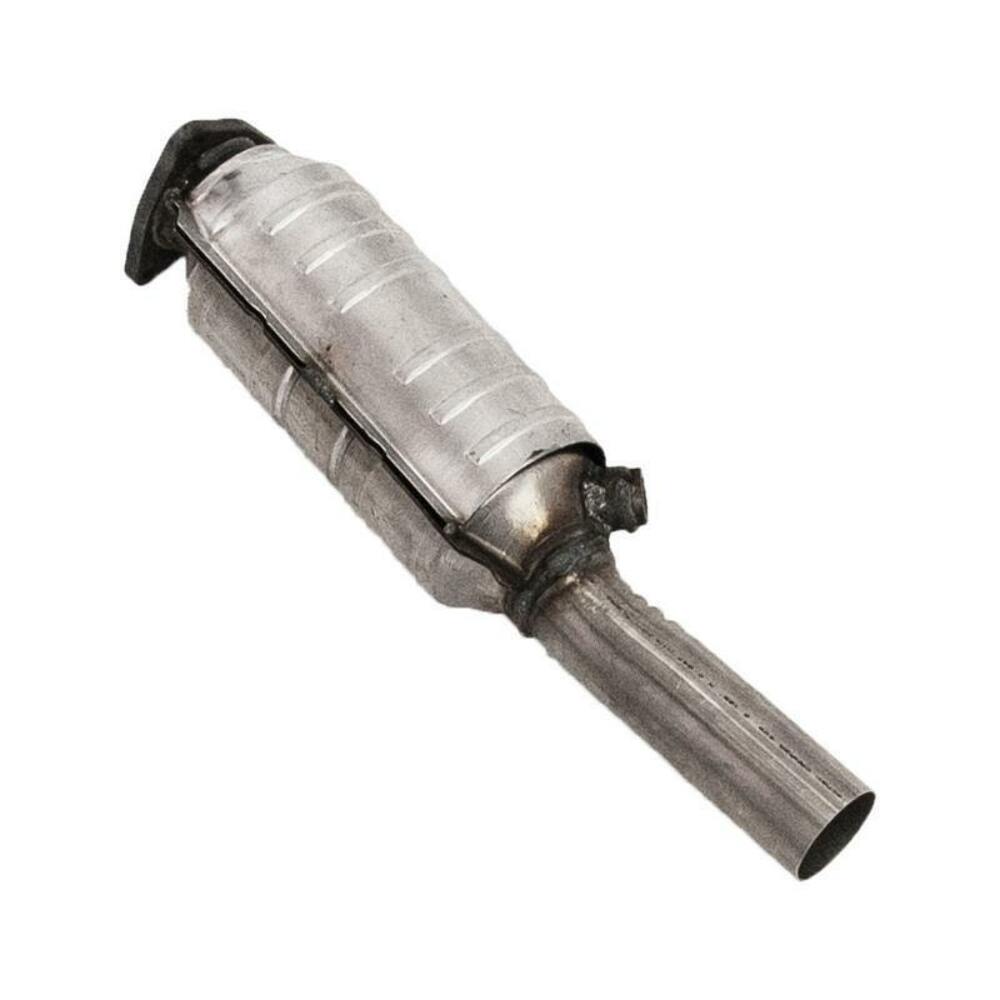 direct-fit catalytic converter fits 1995-2002 Volkswagon Cabrio 2L and 1996-1999 VW Jetta 2.8L V6 rear front Federal EPA gasket included 7713017 Schultz
