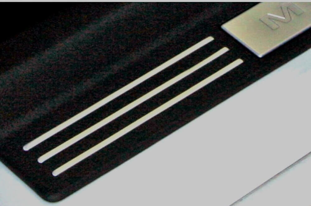 Sill Plate Accent Strips Set fits Ford Mustang 2005-2014 Drake -5R3Z-13208-BARS muscle car 7277