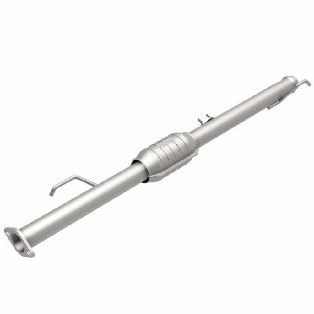 MagnaFlow direct-fit catalytic converter for 2000-2004 Toyota Tundra 3.4L stainless steel CARB compliant 447226
