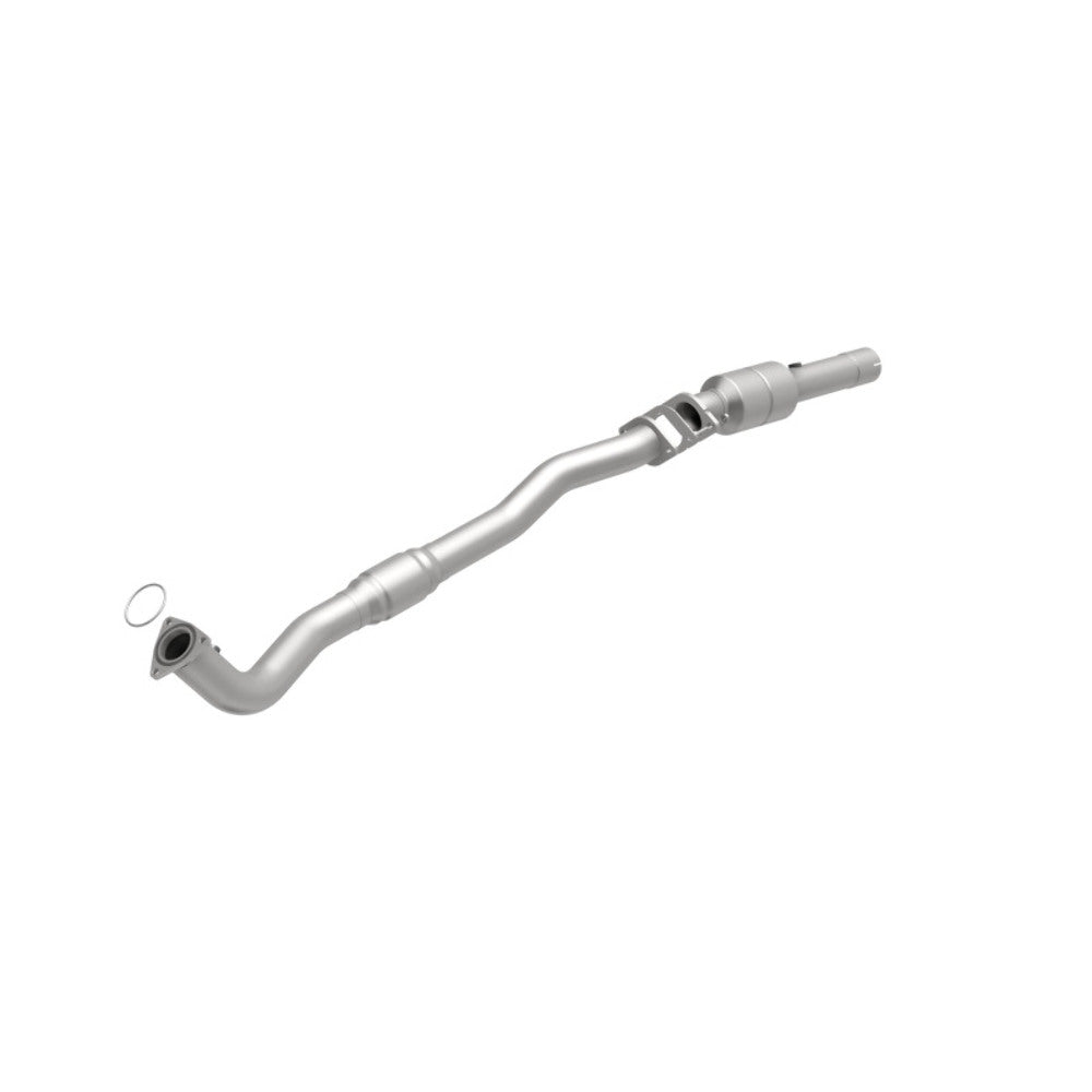 MagnaFlow direct-fit catalytic converter fits 2002 Chevrolet Silverado 2500 HD and 2002 GMC Sierra 2500 HD. Hardware is included to eliminate the hassle of working with corroded fa