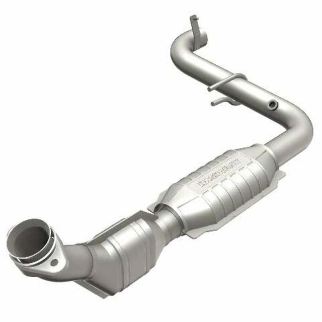 MagnaFlow direct-fit catalytic converter fits 2004 Ford F-150 Heritage SVT Lightning 5.4L and 1999-2003 Ford F-150 5.4L stainless steel CARB compliant OBDII 51416