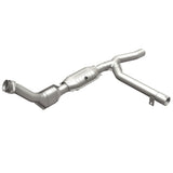 MagnaFlow direct-fit catalytic converter fits 2001 Ford Expedition 4.6L and 2001 Ford F-150 4.6L stainless steel CARB compliant 447122