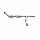 MagnaFlow direct-fit catalytic converter fits 01 Ford Trucks 4.6L stainless steel Federal EPA compliant OBDII 93153