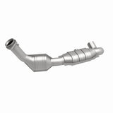 MagnaFlow direct-fit catalytic converter fits 01 Ford Trucks 4.6L stainless steel Federal EPA compliant OBDII 93628