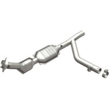 MagnaFlow direct-fit catalytic converter fits 2001-2003 Ford F-150 5.4L and 2001-2002 Lincoln Navigator 5.4L stainless steel CARB compliant OBDII 51544