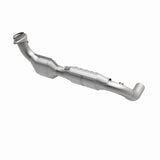 MagnaFlow direct-fit catalytic converter fits 2001-2003 Ford F-150 5.4L and 2001-2002 Lincoln Navigator 5.4L stainless steel CARB compliant OBDII 51753