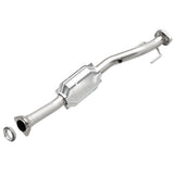 MagnaFlow direct-fit catalytic converter fits 2002-2005 Chevrolet Trailblazer, GMC Envoy, and additional vehicles. Avoid potential exhaust leaks by using the included gaskets to ge