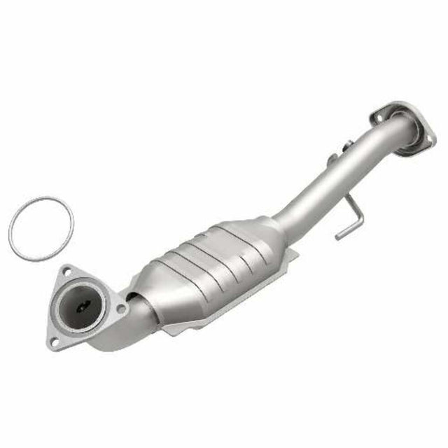MagnaFlow direct-fit catalytic converter fits 2002-2006 Cadillac Escalade, 2001-2006 GMC Yukon, and additional vehicles. Avoid potential exhaust leaks by using the included gaskets
