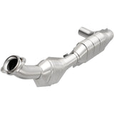 MagnaFlow direct-fit catalytic converter fits 2003-2004 Ford Expedition 4.6L and 2003-2004 Exped driver side 4.6L driver side stainless steel CARB compliant 458021