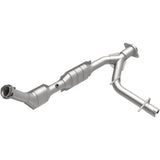 MagnaFlow direct-fit catalytic converter fits 2003-2004 Ford Expedition 4.6L and 2003-2004 Exped passenger side 4.6L passenger side stainless steel CARB compliant 458022