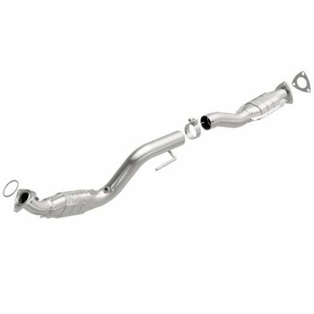 MagnaFlow direct-fit catalytic converter fits 2003-2007 Chevrolet Express 3500, Chevrolet Express 2500, and additional vehicles and 2003-2005 Express 2500 4.8L passenger side 4.8L 