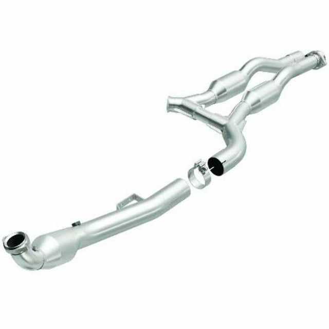 MagnaFlow direct-fit catalytic converter for 2003-2006 Mercedes driver side stainless steel CARB compliant 24334