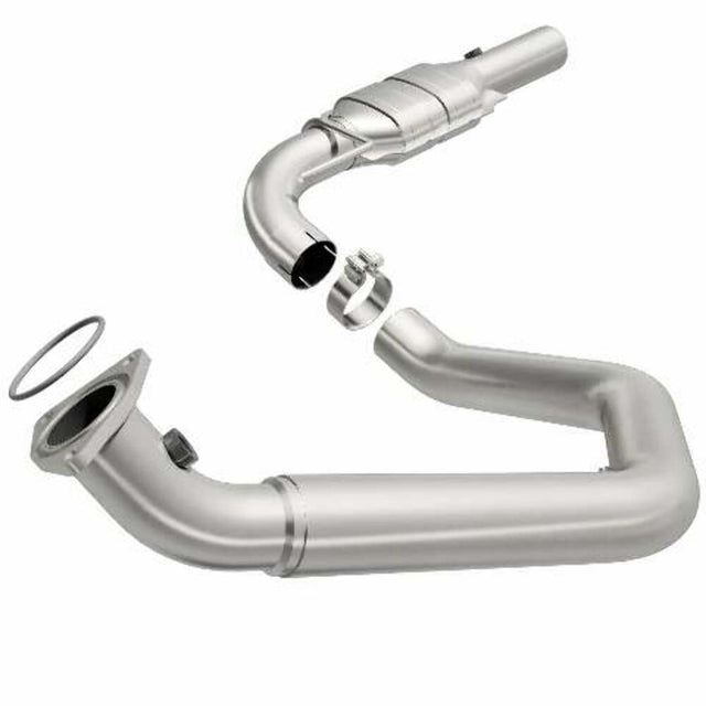 MagnaFlow direct-fit catalytic converter fits 2003-2005 Chevrolet Express 3500, Chevrolet Express 2500, and additional vehicles and 2003-2007 GM 2500/3500 driver side driver side s