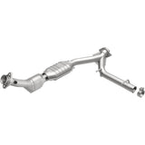 MagnaFlow direct-fit catalytic converter fits 2003-2004 Lincoln Navigator 5.4L and 03 Lincoln Navigator 5.4L stainless steel CARB compliant OBDII 51081