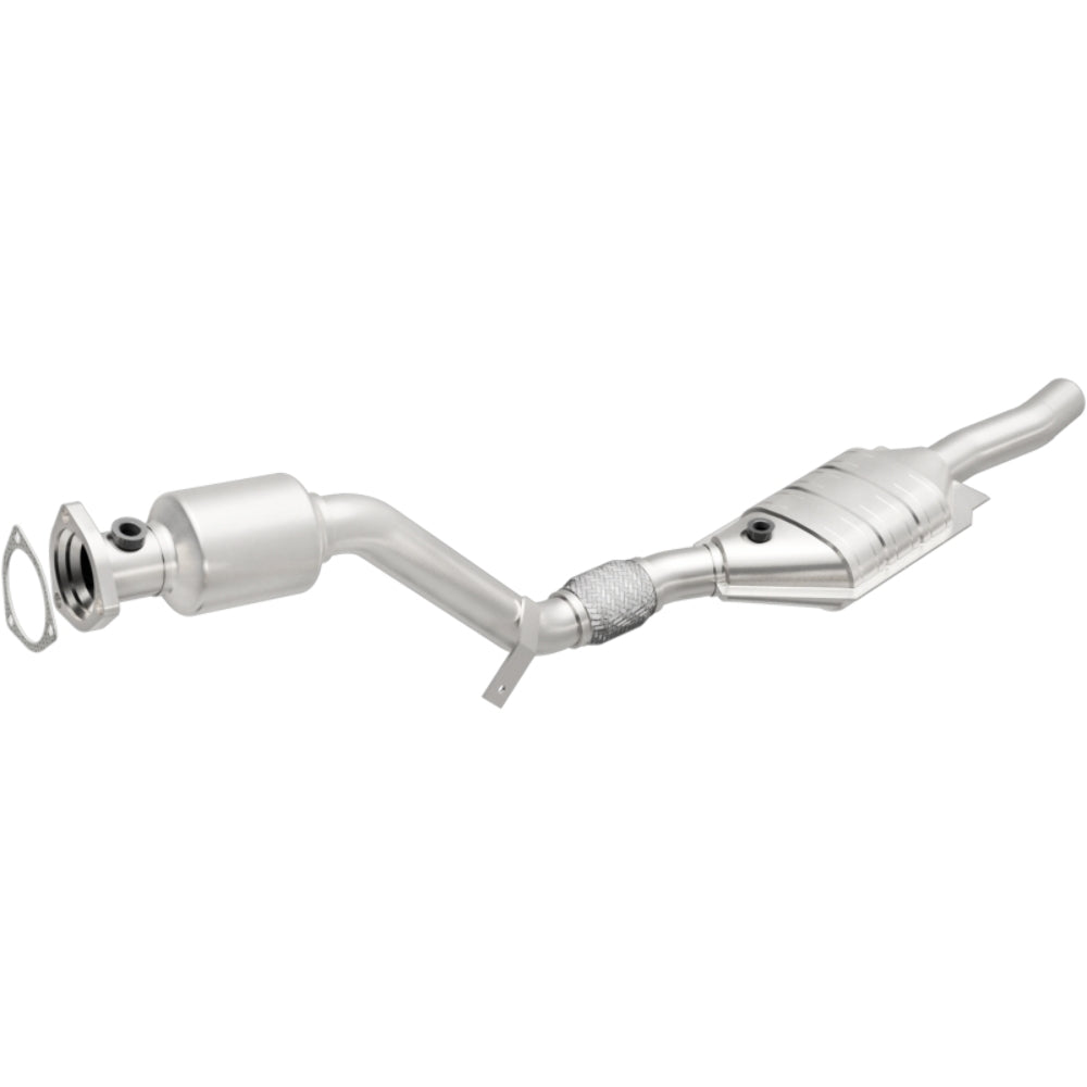 MagnaFlow direct-fit catalytic converter for 2000-2005 VW Passat 2.8L stainless steel CARB compliant 51589