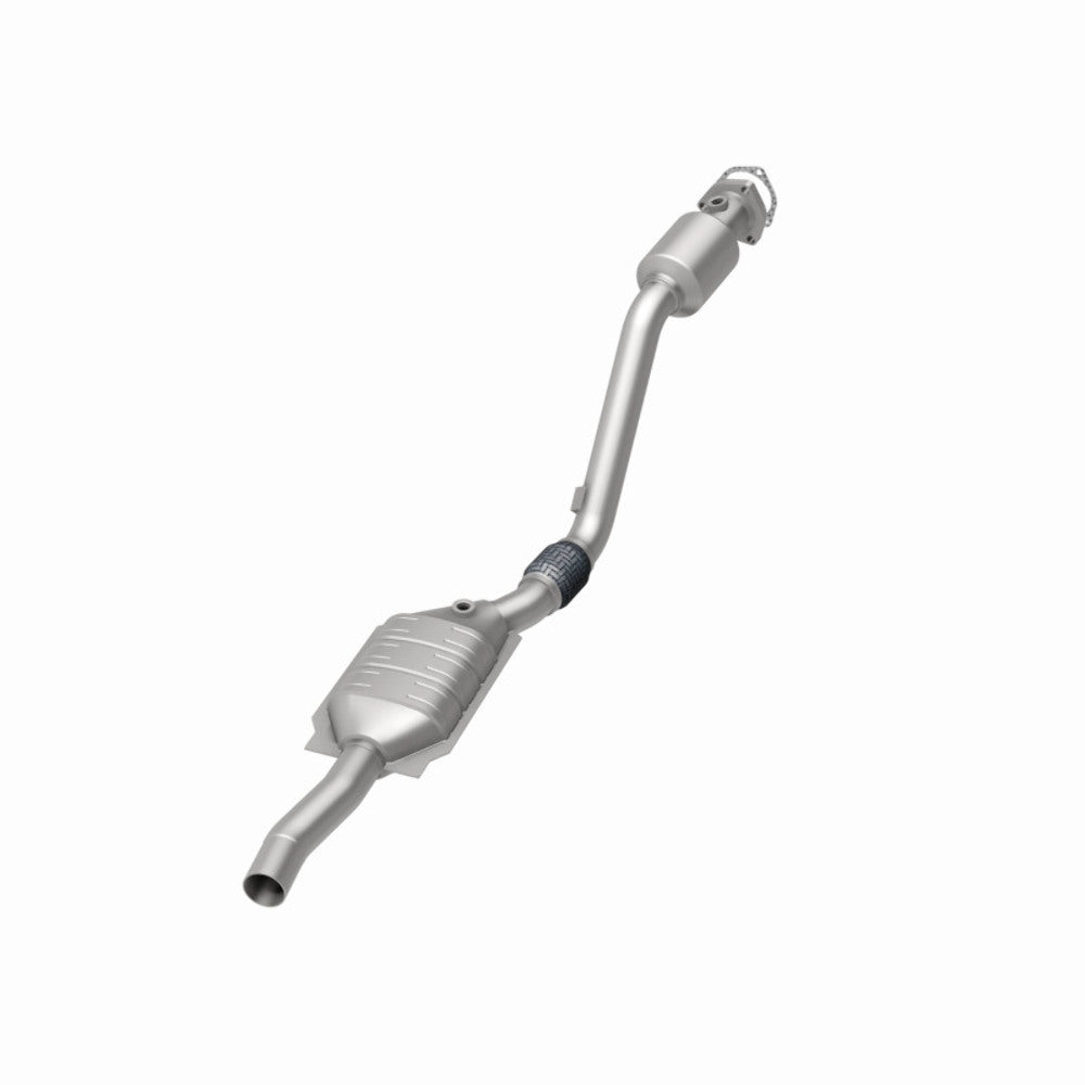 MagnaFlow direct-fit catalytic converter for 2000-2005 VW Passat 2.8L stainless steel CARB compliant 51589