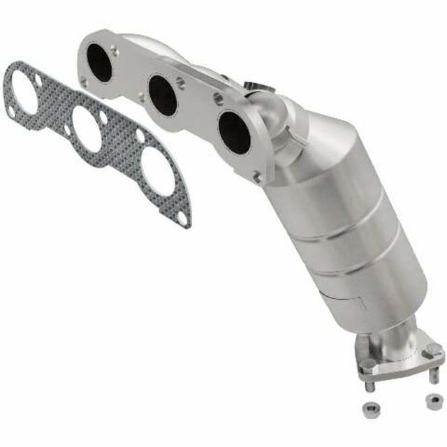 MagnaFlow direct-fit catalytic converter fits 2004-2005 Suzuki Verona 2.5L stainless steel CARB compliant 452912