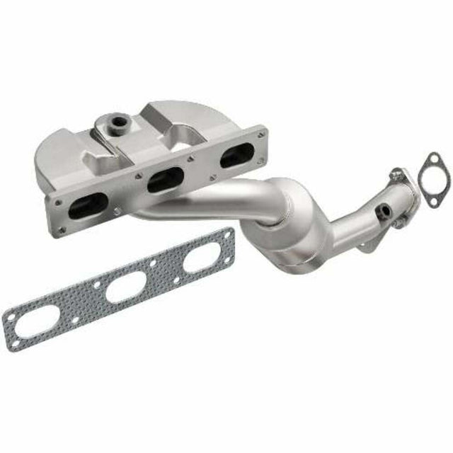 MagnaFlow direct-fit catalytic converter for 2004-2006 BMW 3.0L stainless steel CARB compliant OBDII 51816