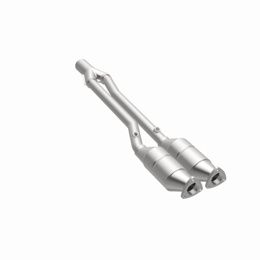 MagnaFlow direct-fit catalytic converter fits 2004-2006 Audi TT Quattro 3.2L and 2004 Volkswagen R32 3.2L stainless steel CARB compliant OBDII 49013