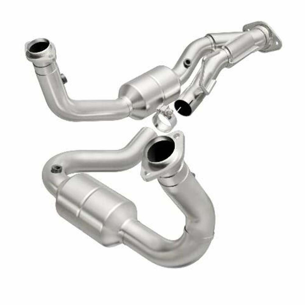 MagnaFlow direct-fit catalytic converter for 2005-2006 Jeep Cherokee 4.7 inch inlet/outlet stainless steel CARB compliant 49686