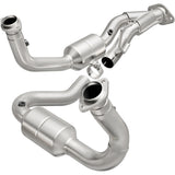 MagnaFlow direct-fit catalytic converter for 2005-2006 Jeep Cherokee 4.7 inch inlet/outlet stainless steel CARB compliant 49686