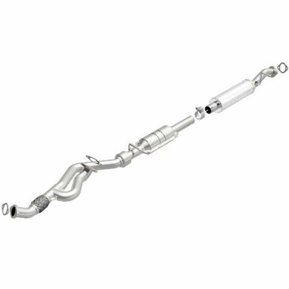 MagnaFlow direct-fit catalytic converter for 2005-2006 Hyundai Santa Fe 2.7L stainless steel CARB compliant OBDII 51275