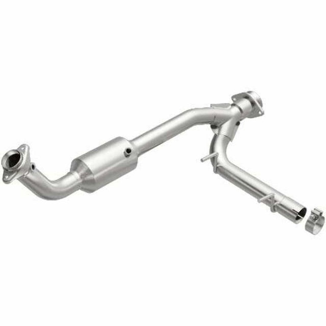MagnaFlow direct-fit catalytic converter fits 2005-2006 Lincoln Navigator 5.4L passenger side 5.4L passenger side stainless steel CARB compliant OBDII 52508