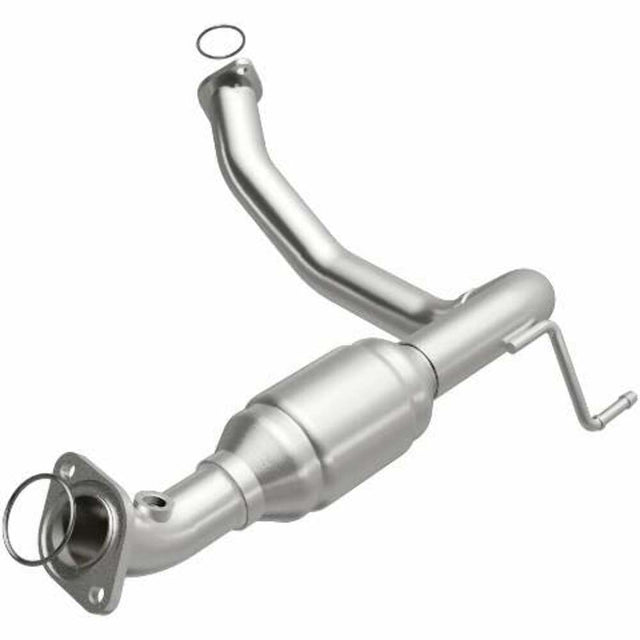 MagnaFlow direct-fit catalytic converter fits 2003-2009 Toyota 4Runner and 2007-2009 Toyota FJ Cruiser, this and 2005-2007 4-Run/FJ driver side rr driver side stainless steel CARB 